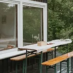 Adorable Retro With Lovely Terrace Дом отдыха *