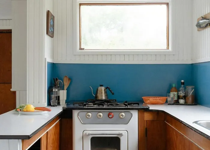 Adorable Retro With Lovely Terrace 펜션
